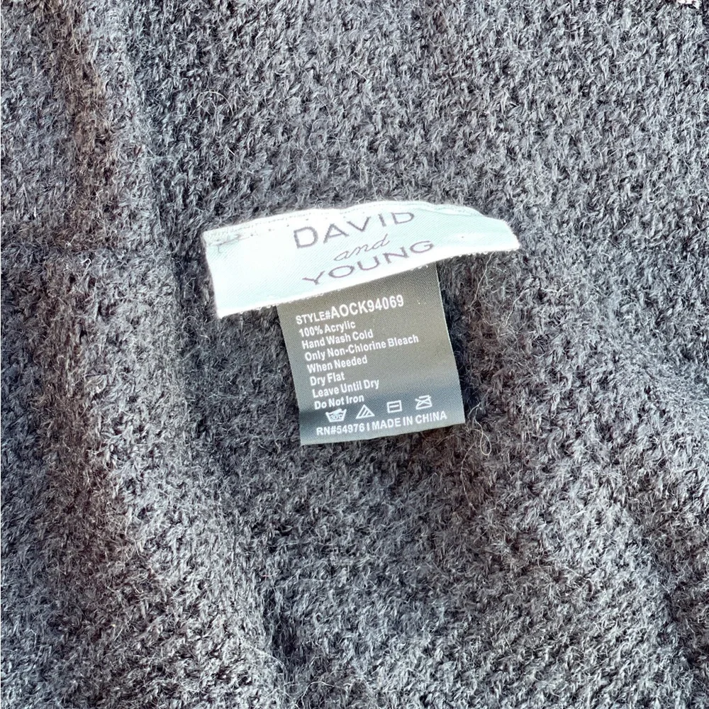 David And Young Women’s Poncho | One Size